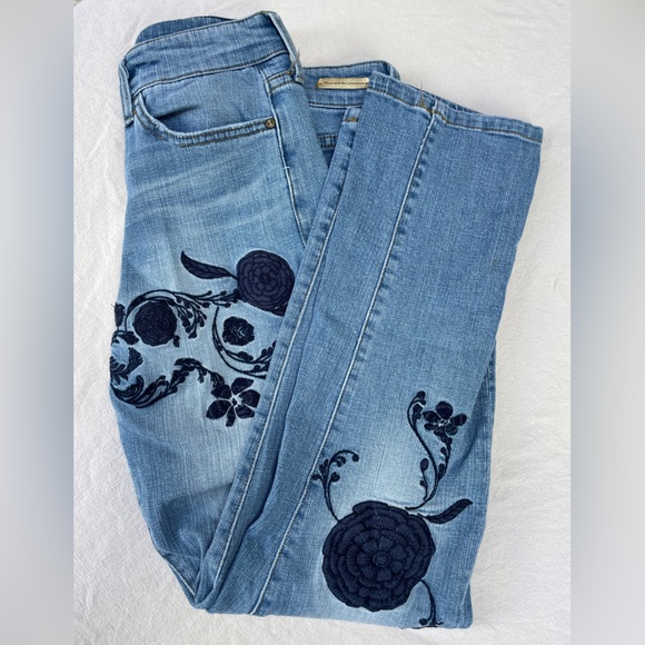 🏝️ Anthropologie Pilcro Jeans Size 29 Embroidered - Picture 2 of 9
